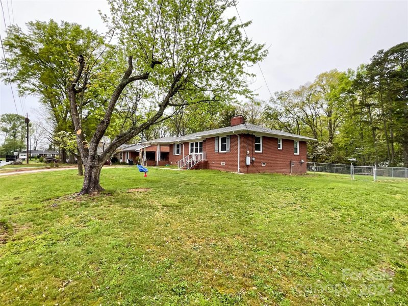 Property image 2 at 1300 Sycamore Street, Monroe, NC 28112