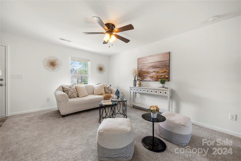 692 Victory Gallop Avenue