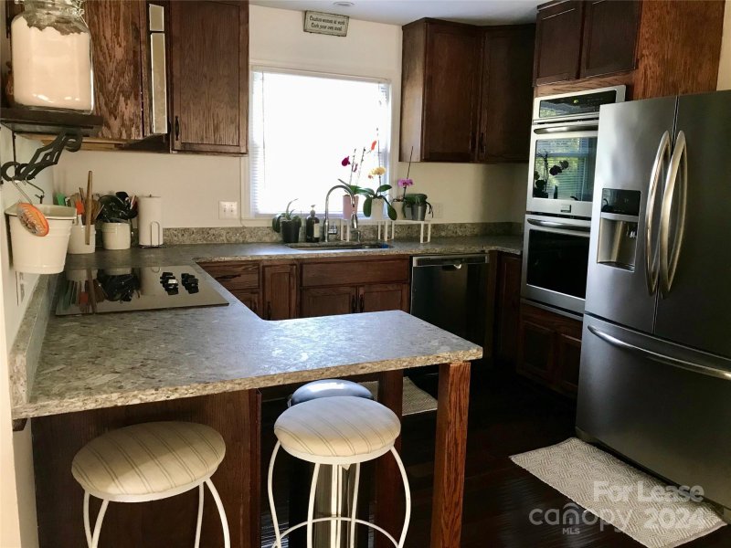 Property image 2 at 501 Vista Grande Circle, Charlotte, NC 28226