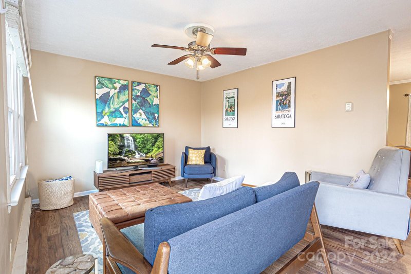 Property image 2 at 1805 Lower Ridgewood Boulevard, Hendersonville, NC 28791