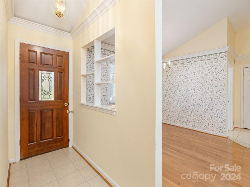 Property image 4 at 1048 Saddlebrook Drive, Hendersonville, NC 28739