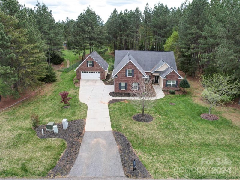 Property image 3 at 512 Zelkova Street, York, SC 29745