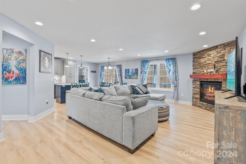 Property image 5 at 31 Oak Mountain Drive, Leicester, NC 28748