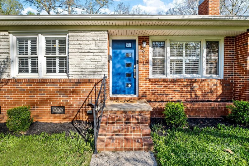 Property image 3 at 921 Dudley Drive, Charlotte, NC 28205
