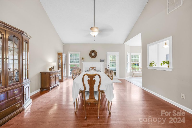 Property image 4 at 8034 Stevens Mill Road, Matthews, NC 28104