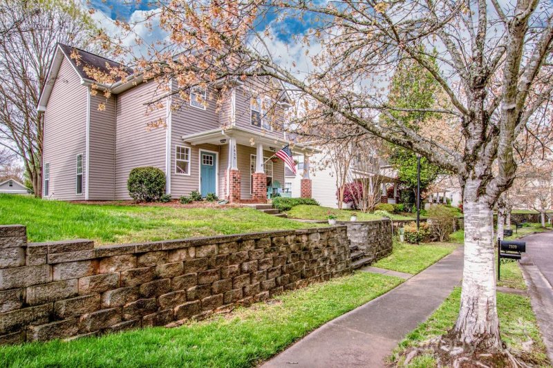 Property image 3 at 7939 Rolling Meadows Lane, Huntersville, NC 28078