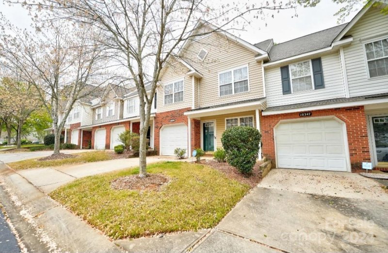 Property image 3 at 10343 Flat Stone Road, Charlotte, NC 28213