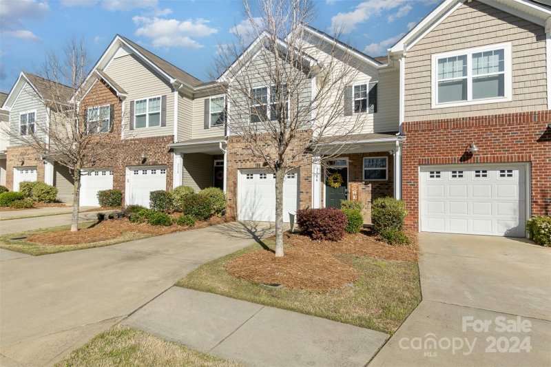 Property image 2 at 3306 Yarmouth Lane, Gastonia, NC 28056