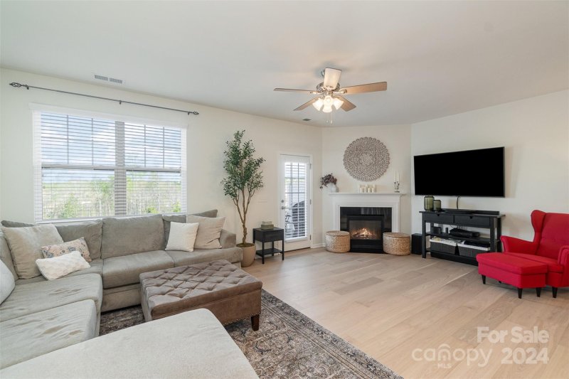 Property image 4 at 3306 Yarmouth Lane, Gastonia, NC 28056