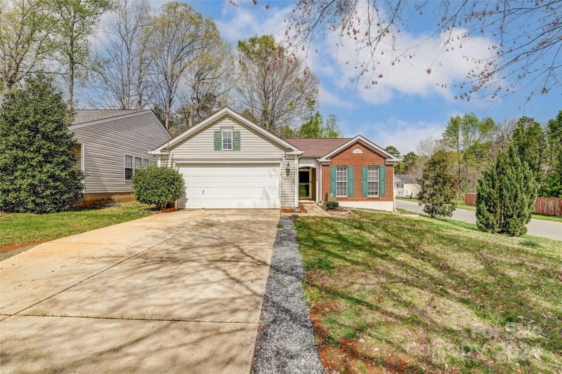 1437 Majestic Meadow Drive