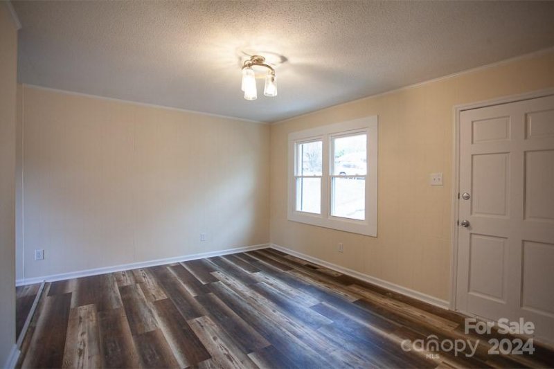 Property image 2 at 2828 Meade Avenue, Gastonia, NC 28052