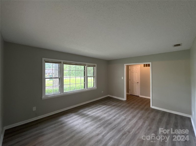 Property image 2 at 6607 Elm Forest Drive, Charlotte, NC 28212