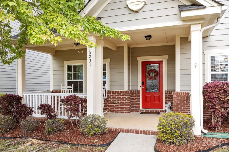 Property image 2 at 10231 Enniscrone Road, Pineville, NC 28134