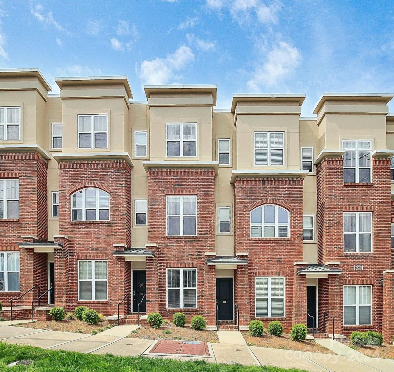 Property image 3 at 1314 Kenilworth Avenue, Charlotte, NC 28203