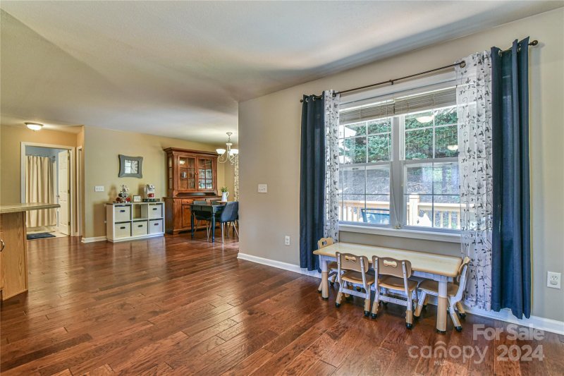 Property image 3 at 17 Kirby Road, Asheville, NC 28806
