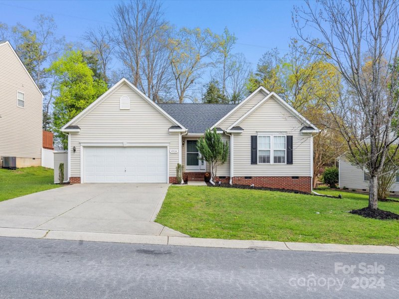 4933 Summerside Drive