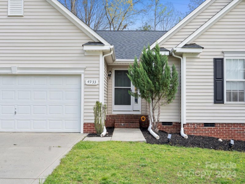 Property image 2 at 4933 Summerside Drive, Clover, SC 29710