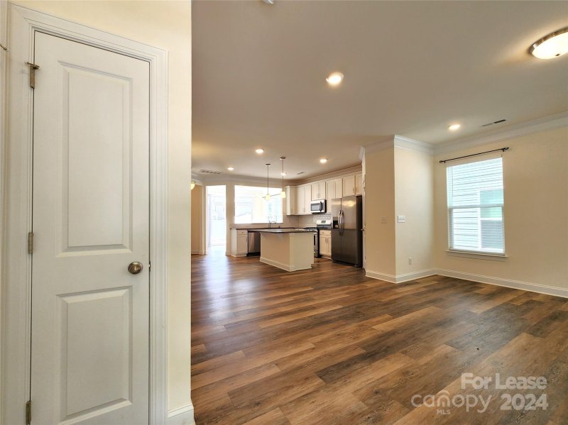 Property image 3 at 2204 Blewett Drive, Charlotte, NC 28269