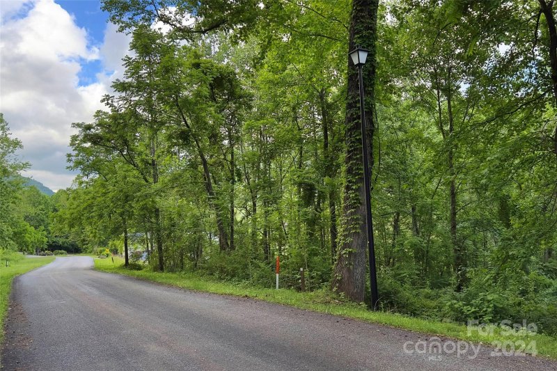 Property image 3 at 193 Blue Ridge Drive, Marion, NC 28752