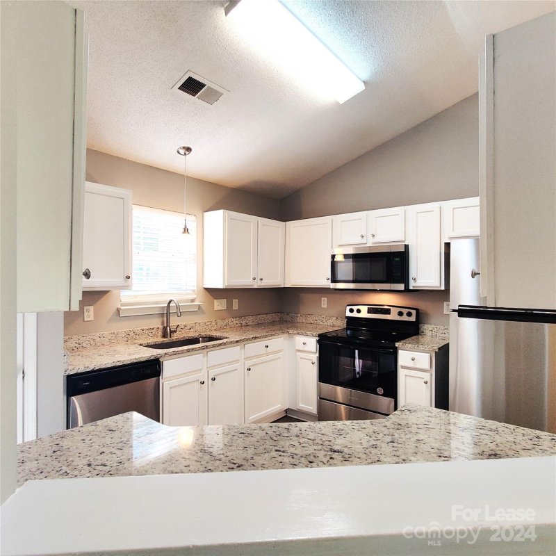 Property image 4 at 1947 Dietrich Lane, Charlotte, NC 28262