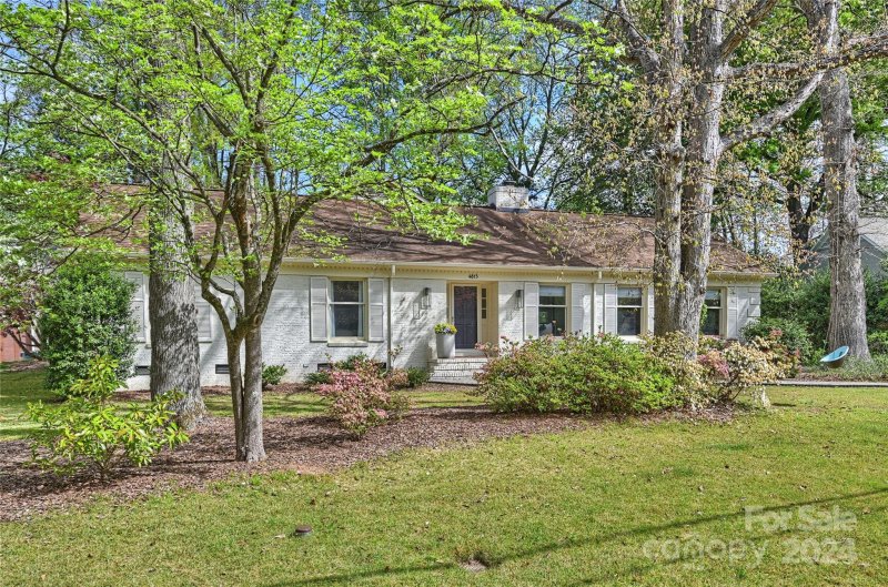 Property image 3 at 4815 Montclair Avenue, Charlotte, NC 28211