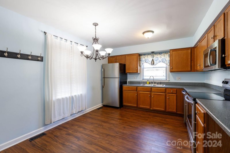 Property image 4 at 1633 Shadyside Lane, Rock Hill, SC 29732