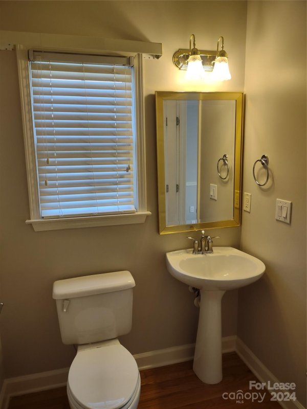 Property image 4 at 2301 Treymore Lane, Charlotte, NC 28262