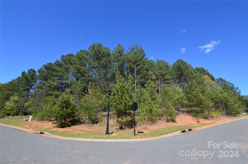 Property image 3 at 4001 Beechwood Spring Lane, Belmont, NC 28012