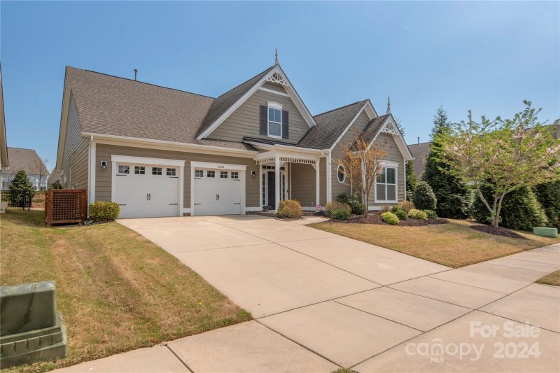 Property image 2 at 16024 Oxford Glenn Drive, Huntersville, NC 28078