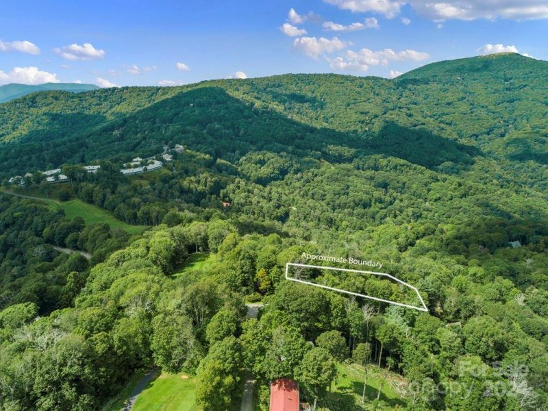 Property image 5 of 936 Upper Lookout Drive in Wolf Laurel, Mars Hill, NC 28754