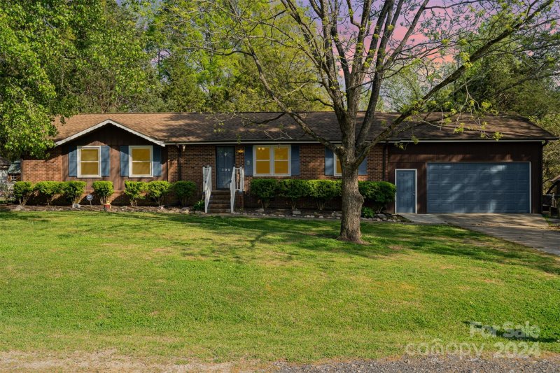 102 Aspen Lane
