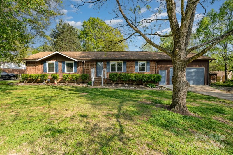 Property image 2 at 102 Aspen Lane, York, SC 29745