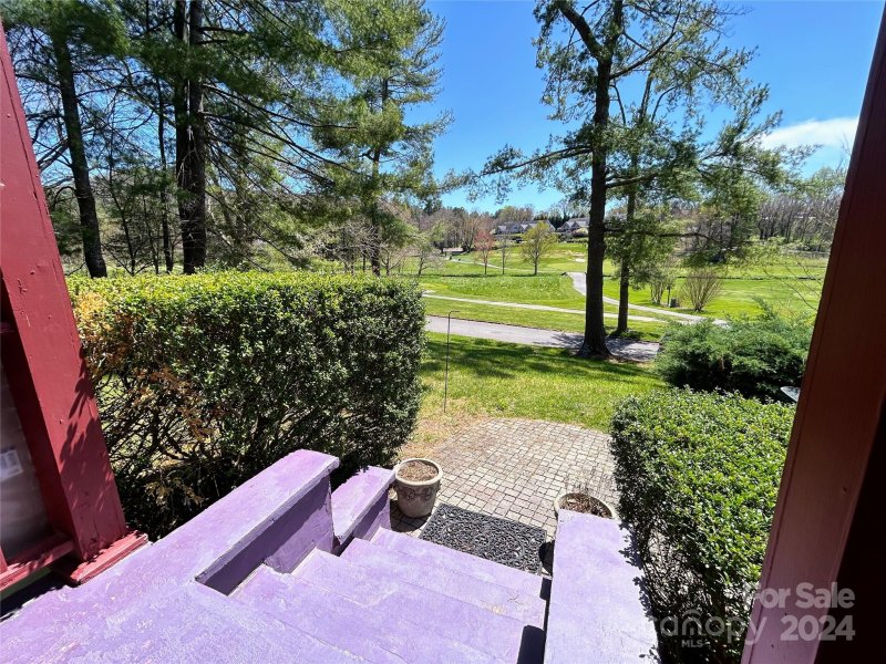 Property image 2 at 84 Fairway Road, Asheville, NC 28804