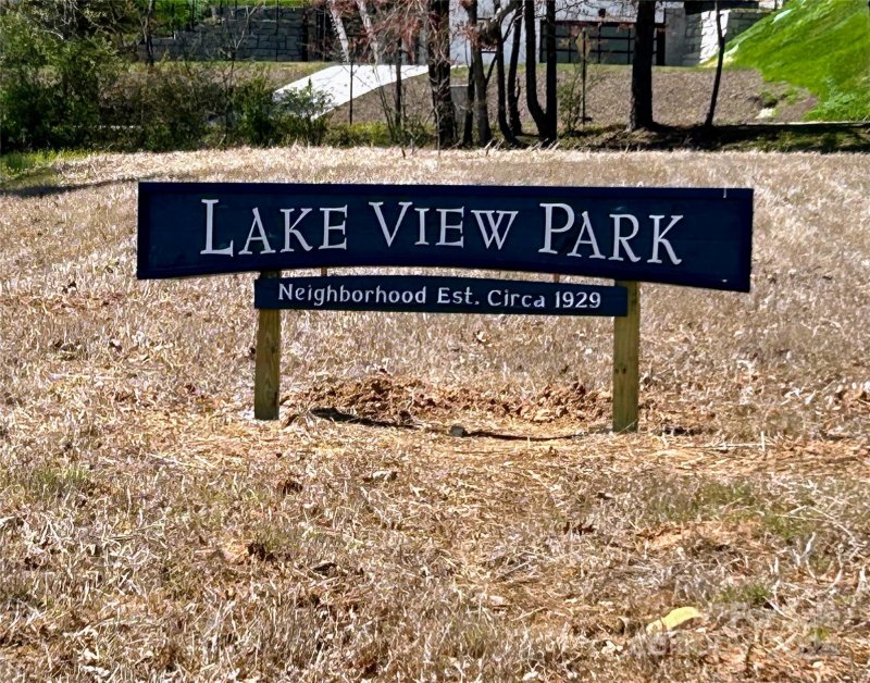 Property image 4 at 84 Fairway Road, Asheville, NC 28804