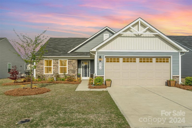 4276 Stream Dale Circle