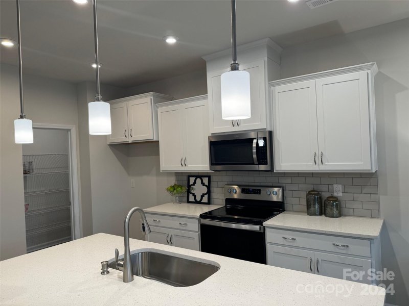 Property image 5 at 5109 Carrick Street, Charlotte, NC 28213