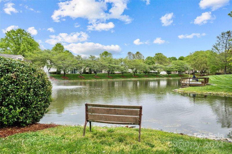 Property image 3 at 192 Oak Village Parkway, Mooresville, NC 28117