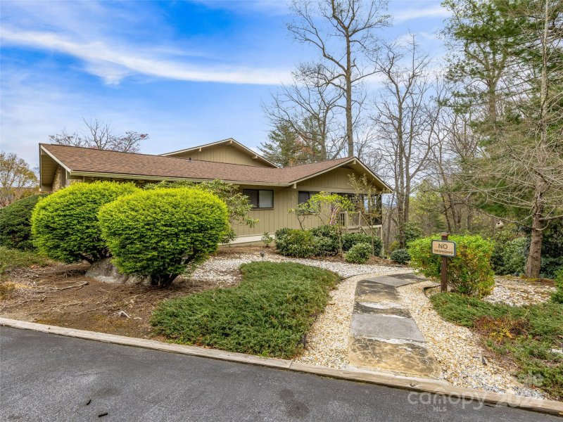 Property image 3 at 500 Davis Mountain Road, Laurel Park, NC 28739