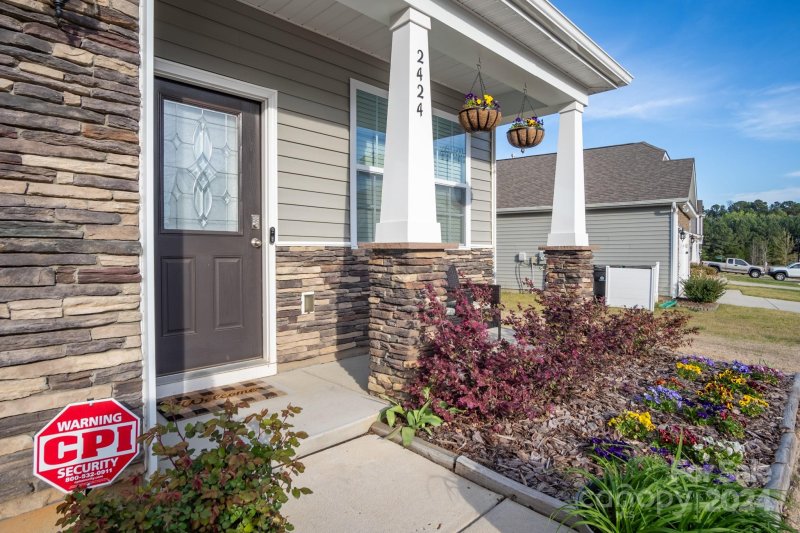 Property image 3 at 2424 Tallet Trace, Charlotte, NC 28216