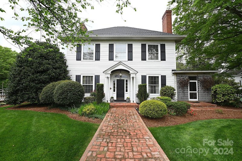 Property image 2 at 207 5th Avenue, Hickory, NC 28601