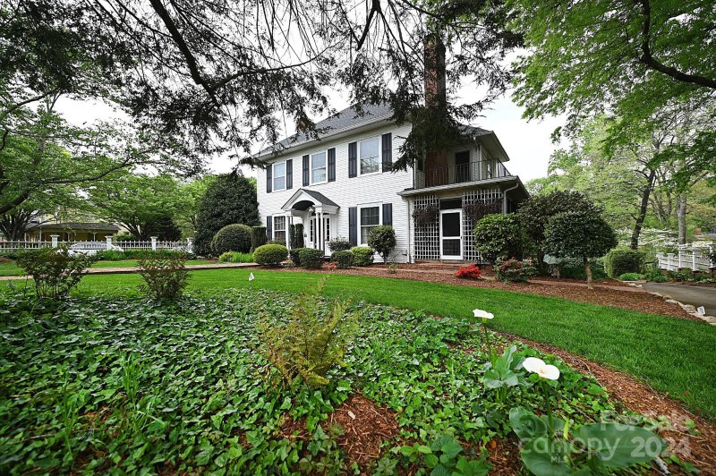 Property image 4 at 207 5th Avenue, Hickory, NC 28601