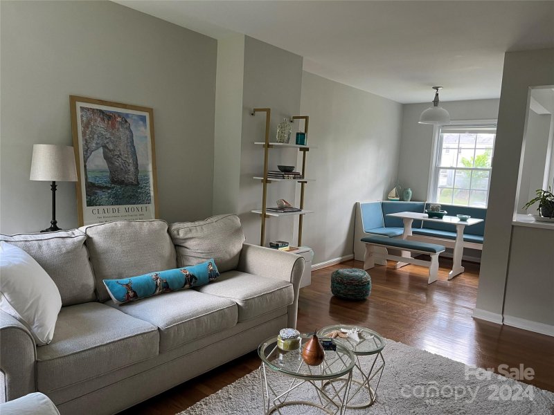 Property image 3 at 500 Wakefield Drive, Charlotte, NC 28209