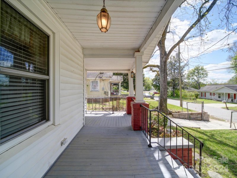 Property image 2 at 510 Morehead Street, Gastonia, NC 28054