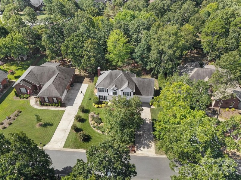 Property image 2 at 1431 Porch Swing Lane, Matthews, NC 28104