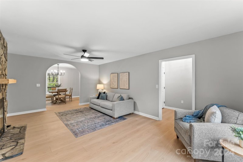 Property image 2 at 4057 Mattingly Drive, Hickory, NC 28602