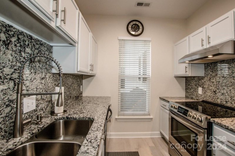 Property image 5 at 18710 Oakhurst Boulevard, Cornelius, NC 28031