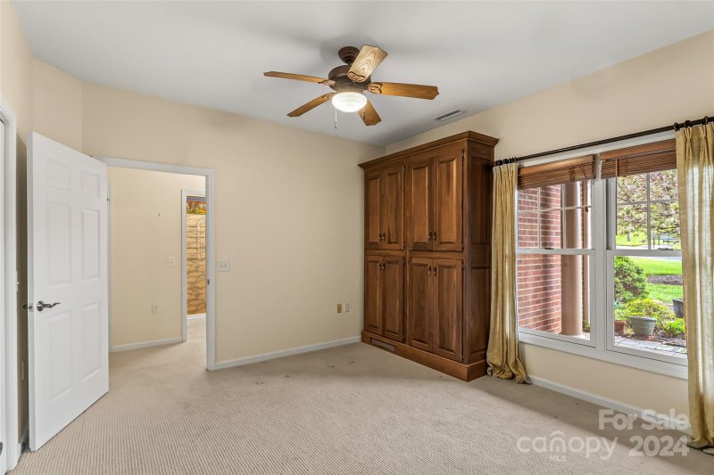 Property image 4 at 495 26th Avenue, Hickory, NC 28601