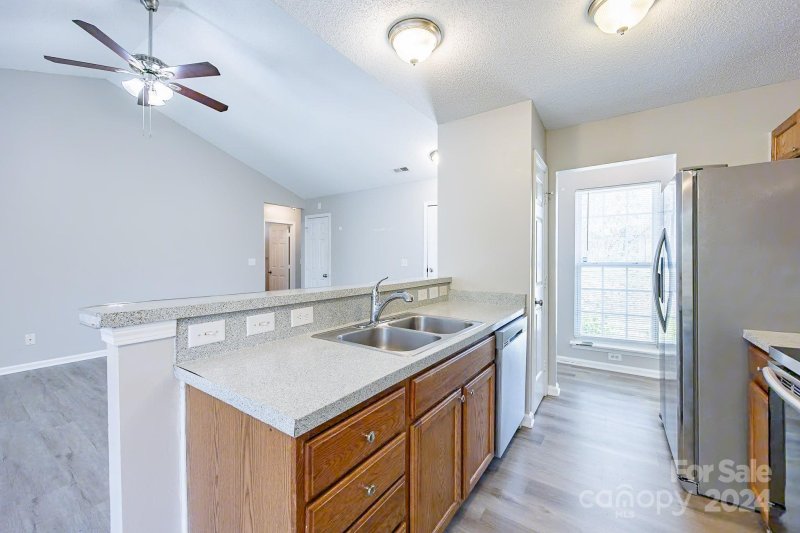 Property image 4 at 7935 Bella Vista Court, Charlotte, NC 28216