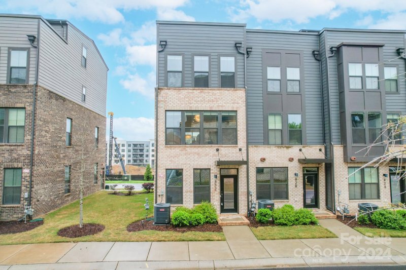 Property image 2 at 432 Music Hall Way, Charlotte, NC 28203