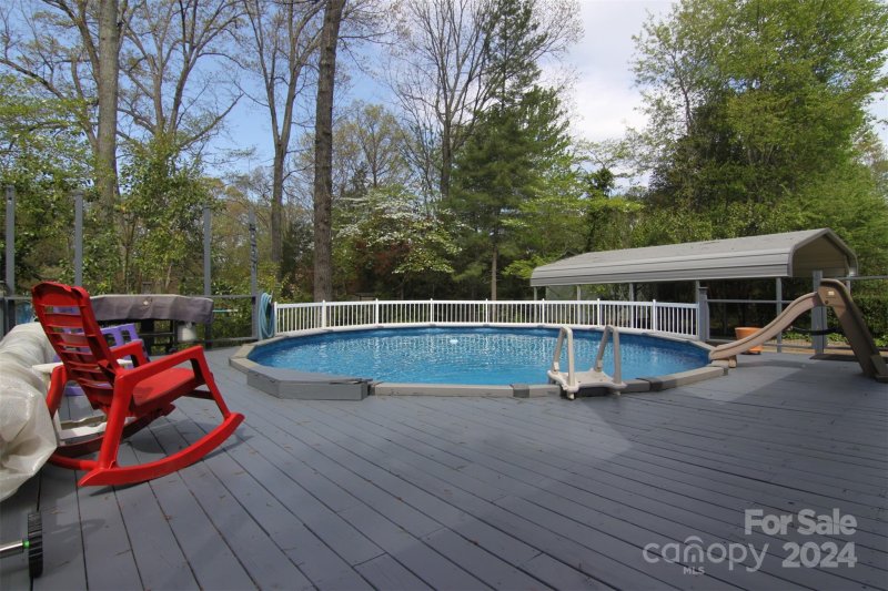 Property image 2 at 1215 Queensgate Street, Gastonia, NC 28054